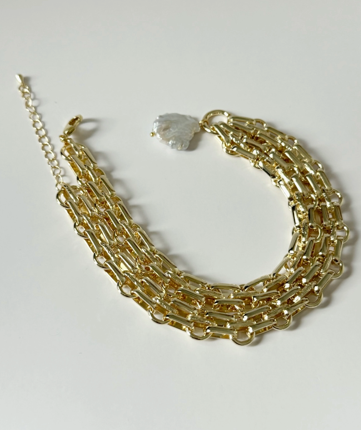 Ovo Pearl Chain Link Necklace