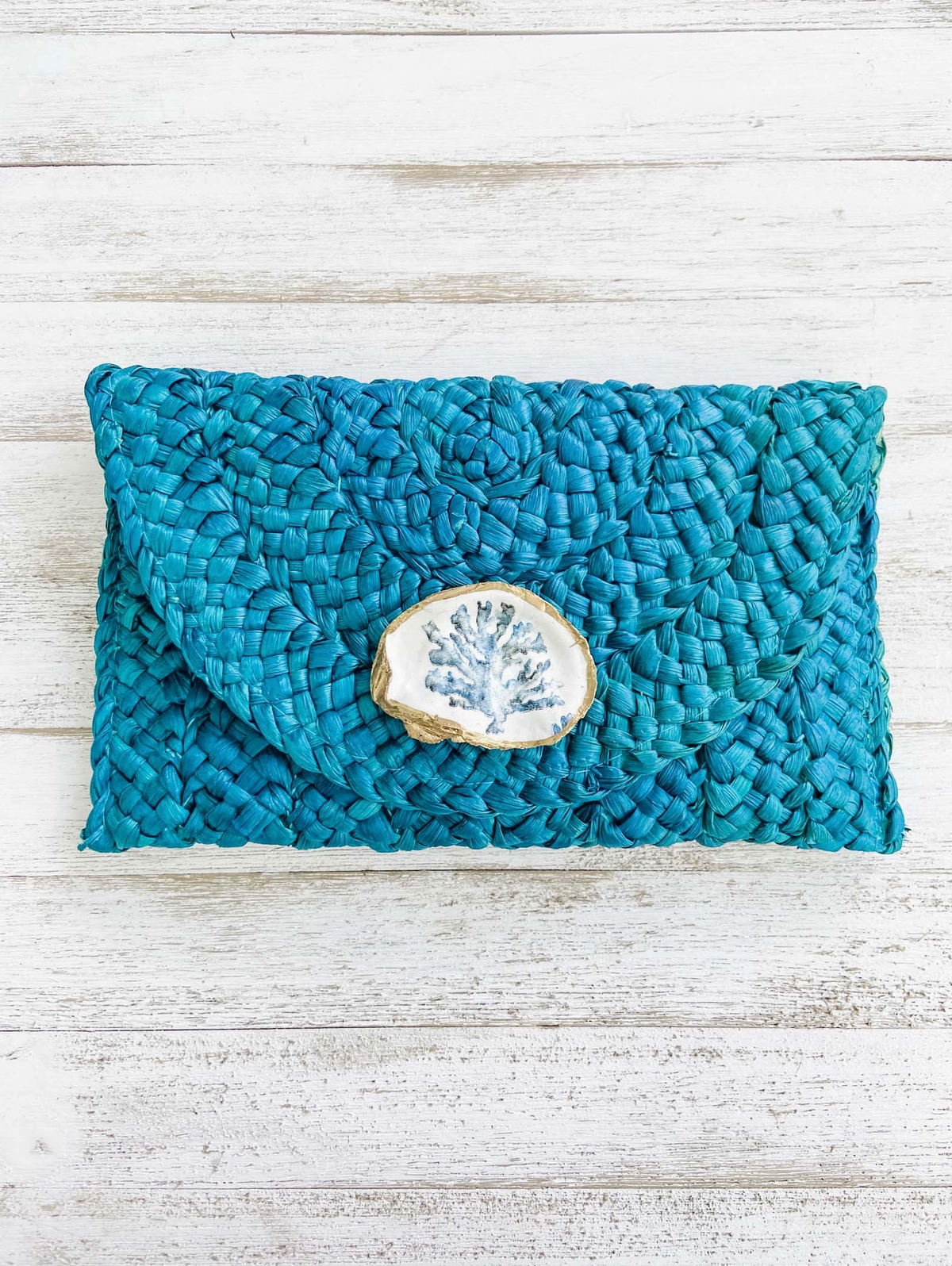 Coral Oyster Shell Clutch
