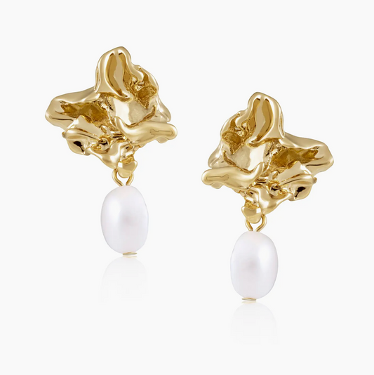 Greta Pearl Earring