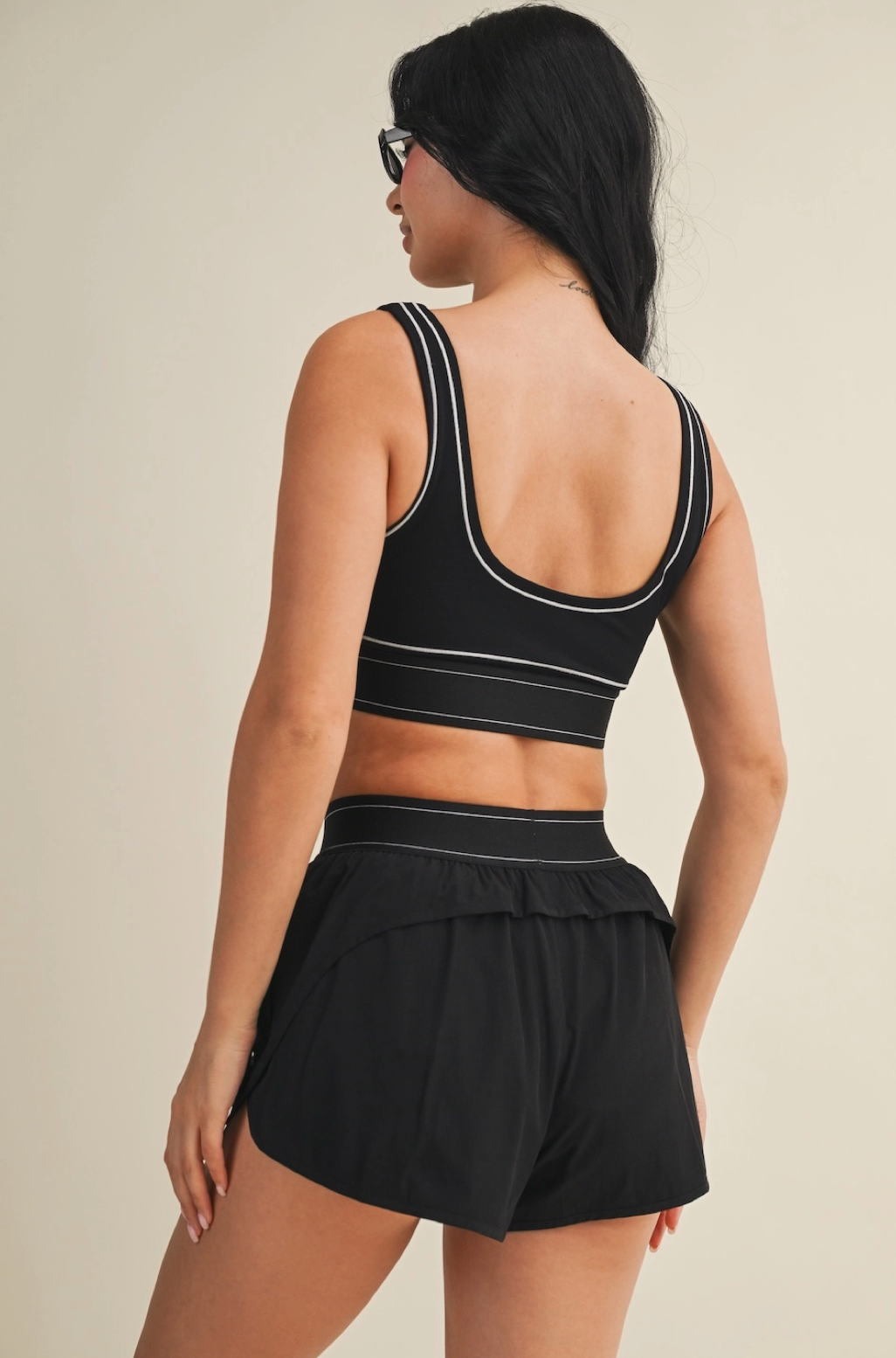 Contrast Sports Bra & Shorts Set
